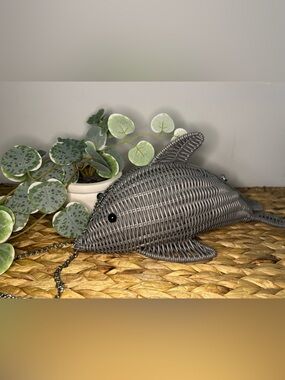 🐬Tommy Bahama Gray Wicker Dolphin Bag NWT 🐬🌺🌴